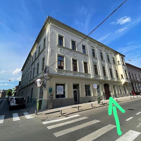 Poppys Apartment Αράντ Εξωτερικό φωτογραφία