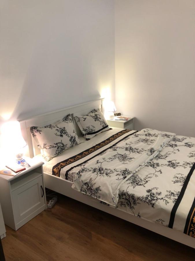 Poppys Apartment Αράντ Εξωτερικό φωτογραφία